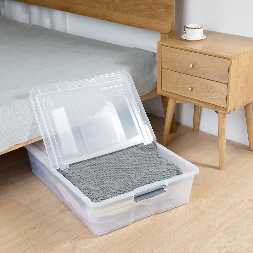 China 55l large clear plastic storage box bin container with lid