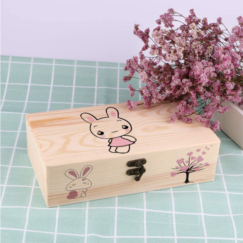 Wholesale High Quality Popular Large Wooden Box With Hinged Lid Solid Lock Natural Wood Keepsake Wooden Box