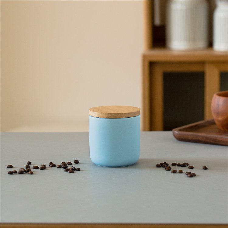 Custom colorful dry food porcelain container wooden lid airtight ceramic tea coffee sugar storage canister