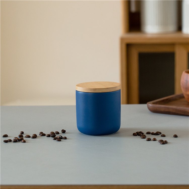 Custom colorful dry food porcelain container wooden lid airtight ceramic tea coffee sugar storage canister