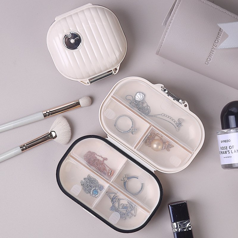 YIWU QIYE Creative Portable Medicine Box Sealed Large Capacity Jewelry Box Portable Mini Sorting Box Magic Tool
