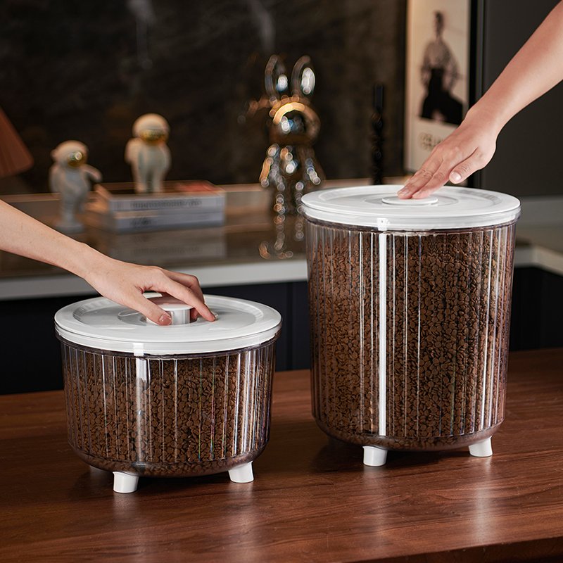Transparent Pet Food Storage Sealed Pet Food Container Moisture-proof vacuum food pail Cat and dog supplies storage box