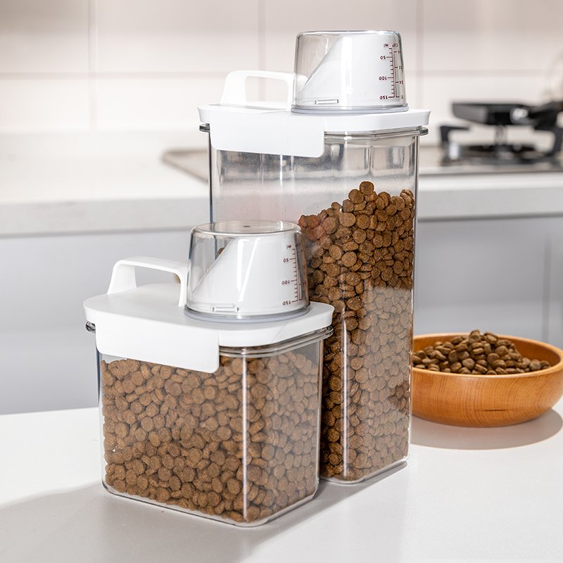 Wholesale Airtight Plastic Dog Cat Food Storage Containers Pet Dry Food Dispenser Cup Pet Container with Measuring