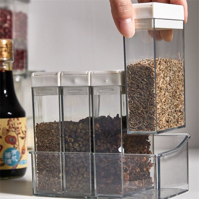 Transparent Storage Containers 4 Pieces Spice Shaker Jars Plastic Seasoning Shaker Box Set with Lid