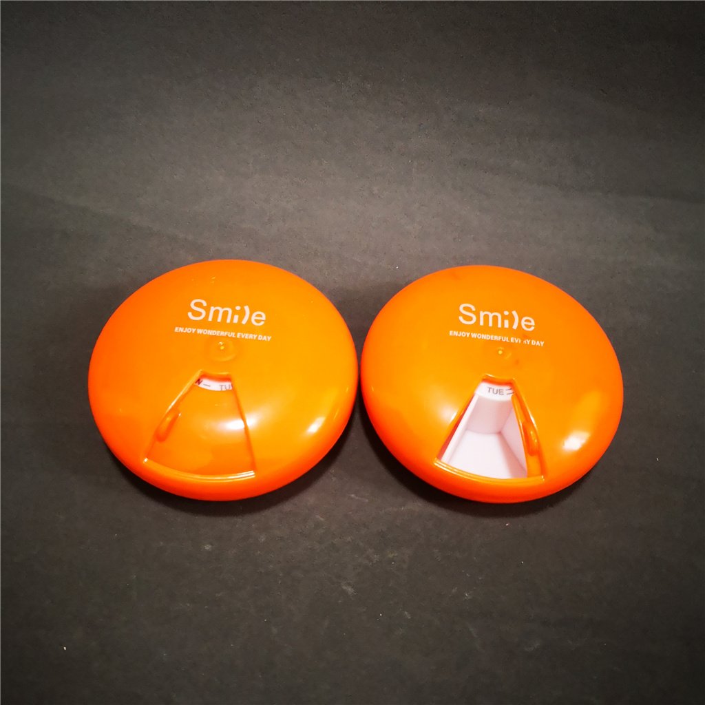 Plastic round pocket weekly 7 days slide pill storage case box
