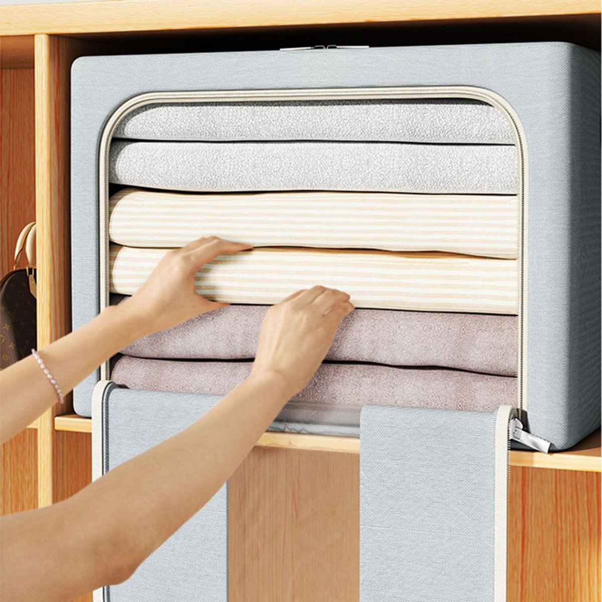 Upgraded Large Oxford Fabric Storage Box Quilt Bag Closet Organizer with Window Folding Clothes Storage Bins