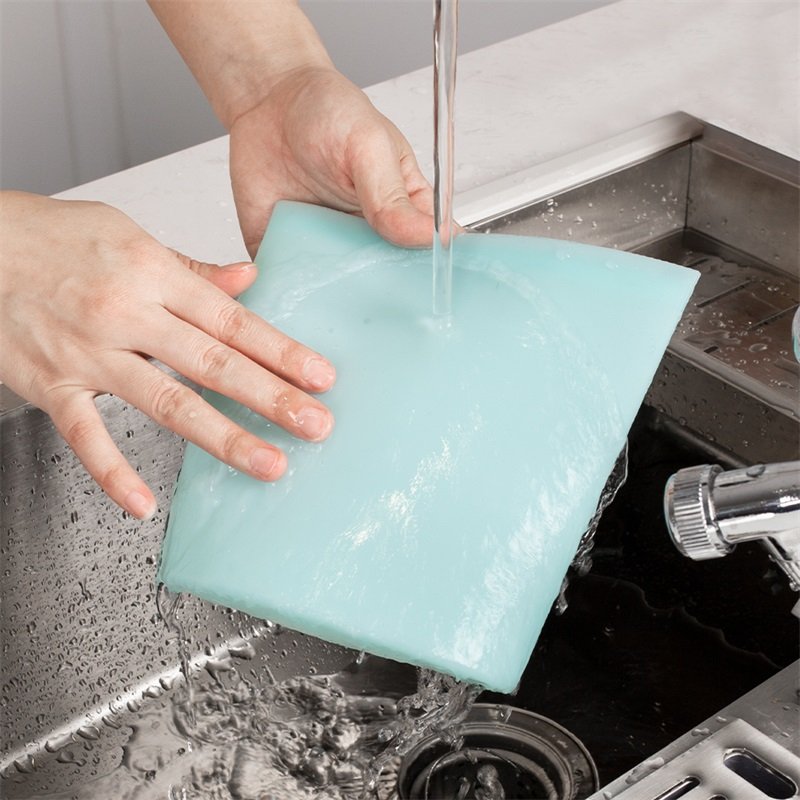 Wholesale BPA free sets of 4 Leakproof Reusable Freezer milk bread Silicone Food Storage Bag with Reusable Ziplock Bags