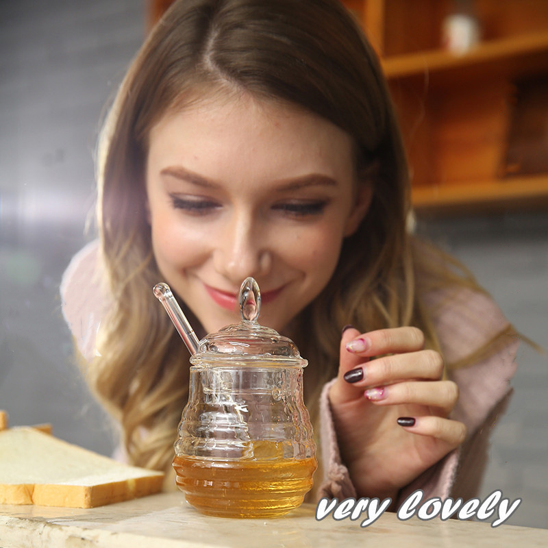 Trending Products 2024 New Arrivals Kitchen Glass Storage Pot Cruet Spice Herb Mini Honey Jar storage box with Dipper and Lid