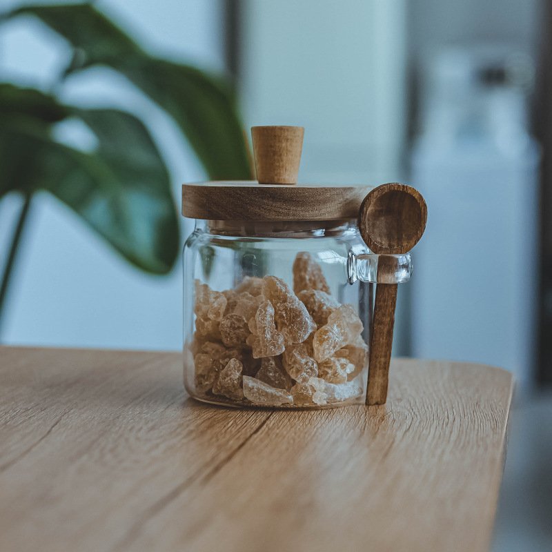 Wholesale 300ml-900ml kitchen food grade Transparent glass storage jar Wooden lid with wooden spoon