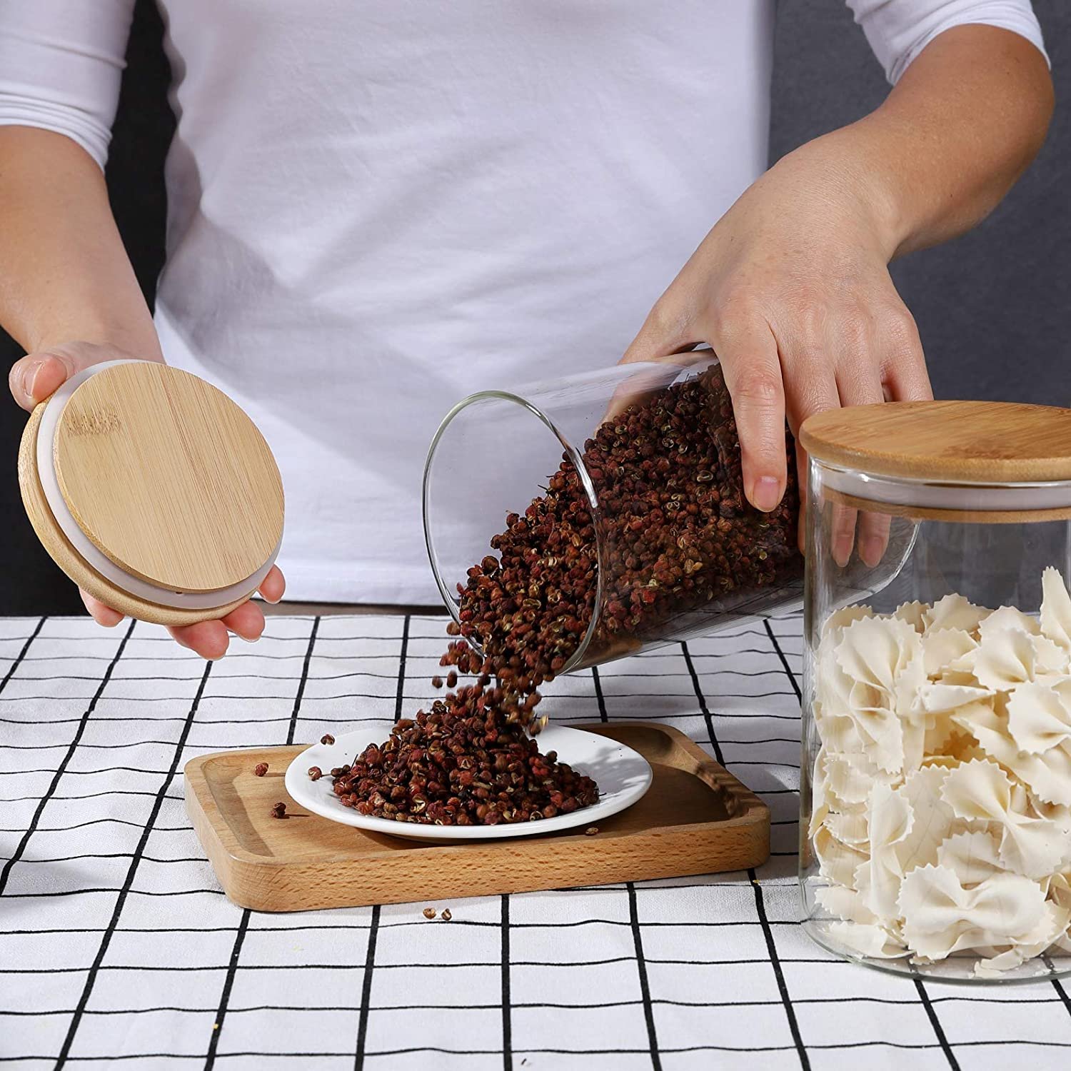 Glass Jars with Airtight Bamboo Lids, Glass Canisters Set Kitchen Food Storage Container for Candy, Spices, Coffee Bean