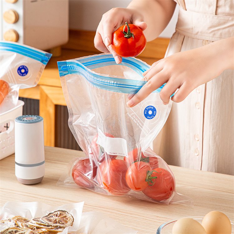 Reusable Vacuum Food Storage Bag Transparent Freezer Ziplock Seal Bag Set With Pump For Snacks Fruits vegetable And meat Storage