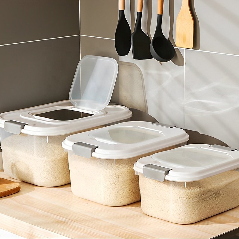Wholesale Plastic Storage Bin Bucket Large Capacity Household Cat Dog Food Bucket Cat Food Box
