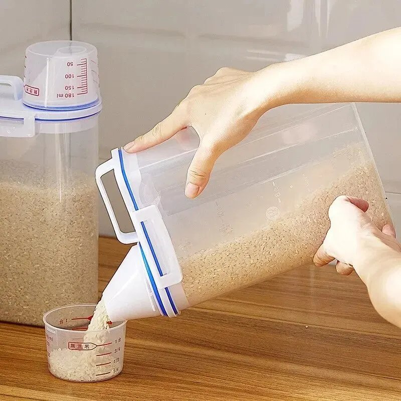 Food Pail Plastic Storage Tank with Measuring Cup Container Moisture-proof Sealed Jar Pet Supplies Accessories Customized Logo