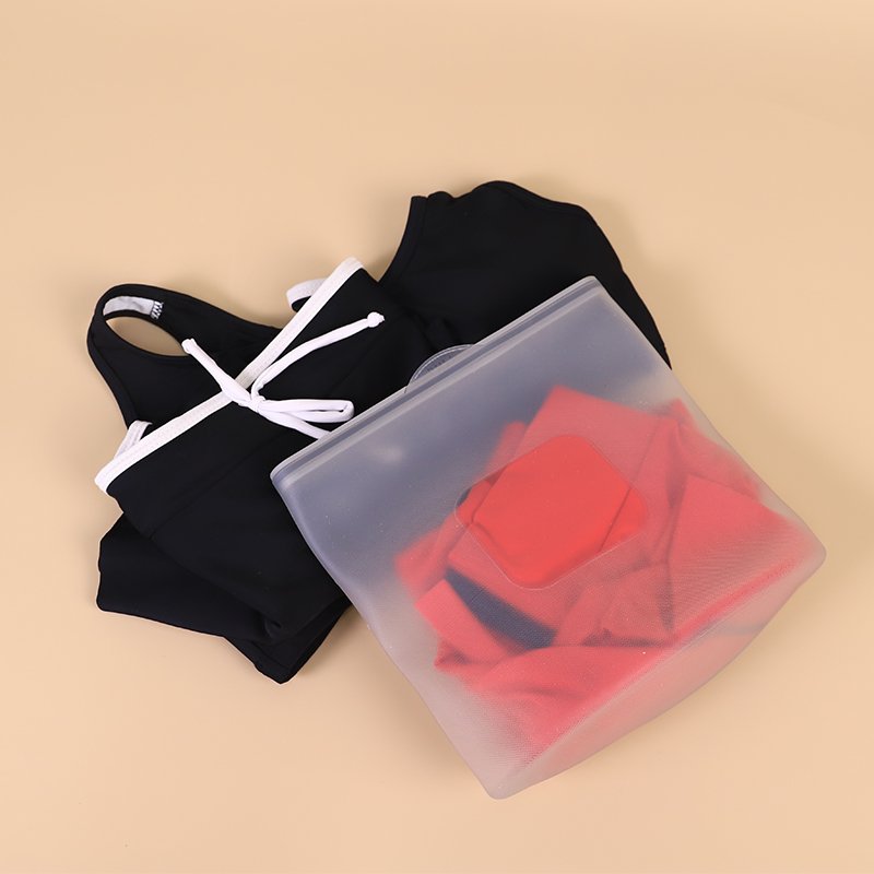 New fashion OEM/ODM custom 750ml 1500ml stand up pouch Large Capacity silicone reusable Makeup Cosmetic storage bags