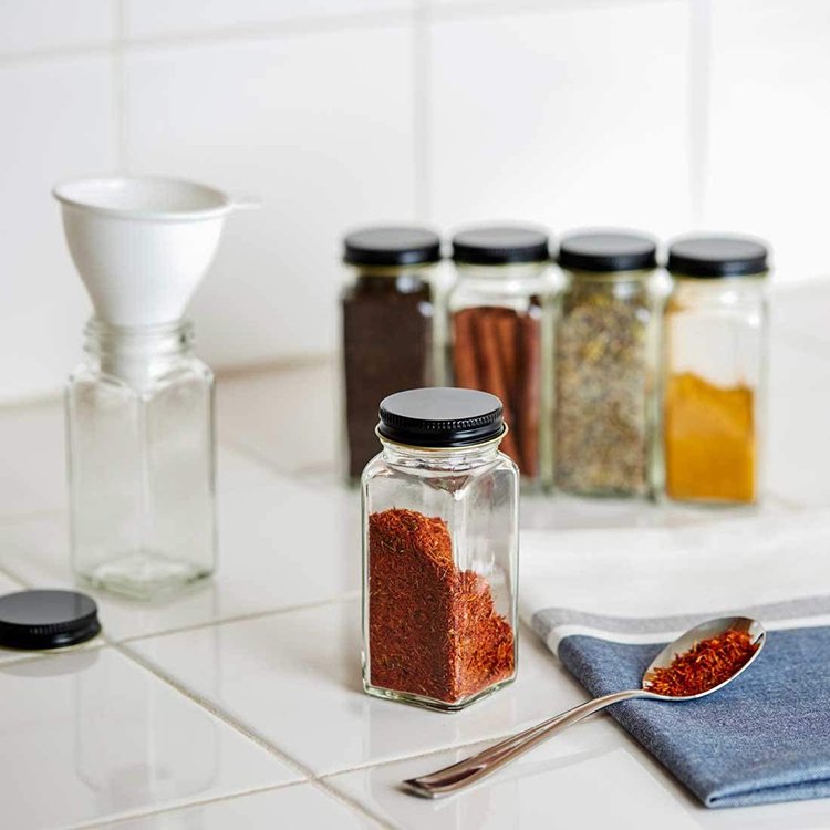 4oz empty airtight glass spice bottles spice containers with square shaker lids