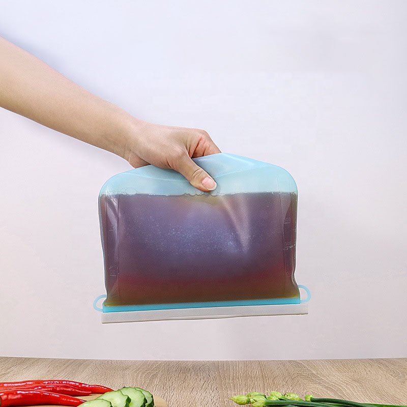 Kitchen Reusable Silicone Food Storage Bag Stand Up Self Sealed Vacuum Compressed Container for Fruits And Vegetables Food Grade