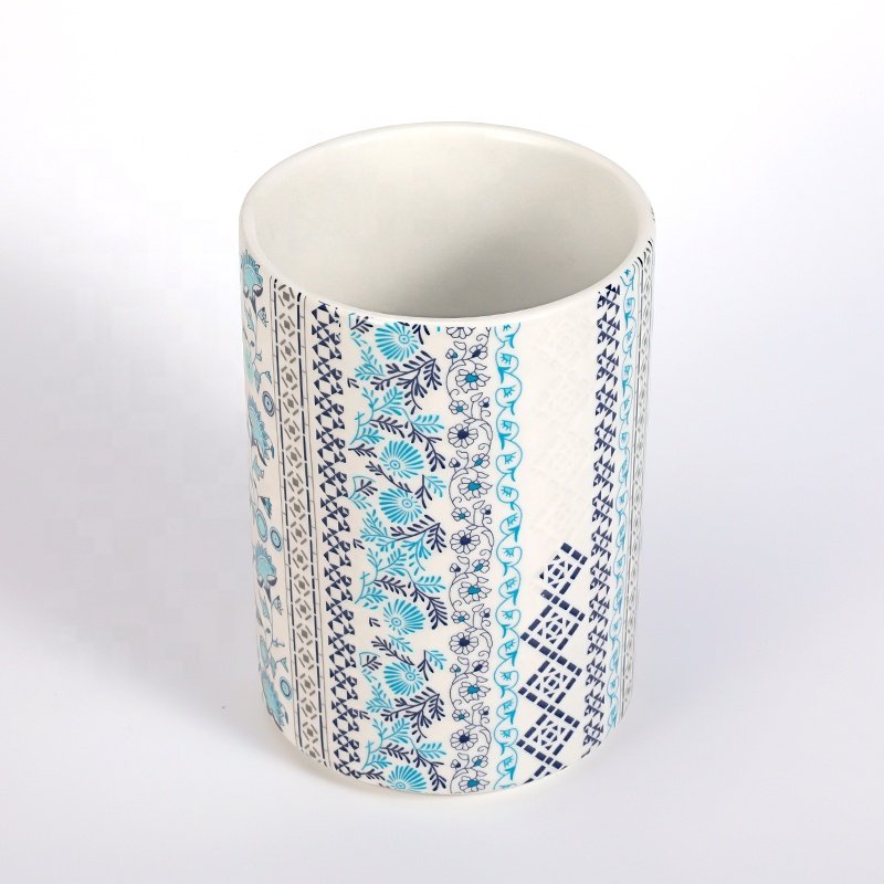 Custom Food Grade Vintage Blue Floral Decal Printing Embossed Craft Food Canister Jar Bamboo Lid Ceramic Food Storage Canister