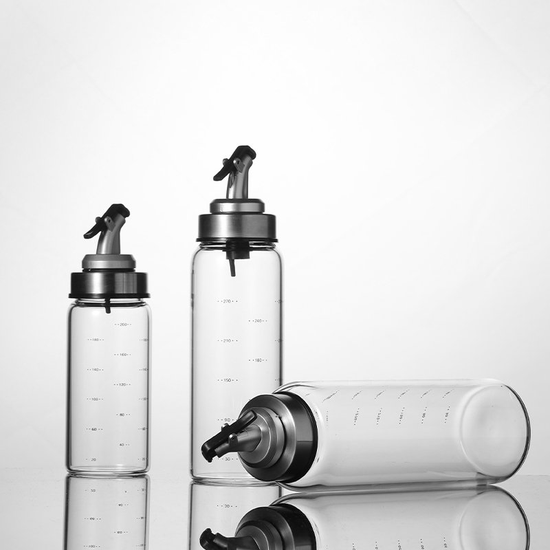 500ml High Borosilicate Household Glass Oil Dressing Bottles Creative Large Scale Cylinder Shape Lids for Food Storage