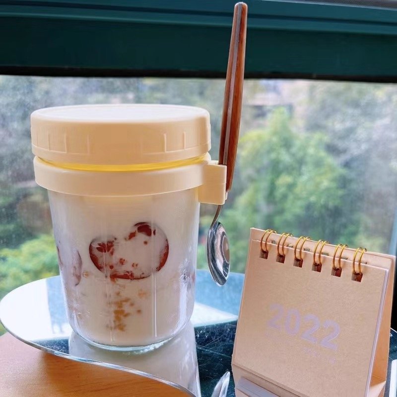 Wholesale Stock 4 sets 16oz Food Storage Tank Mason Jar with Spoon and Lid for Overnight Oats Sealed Mason Jar