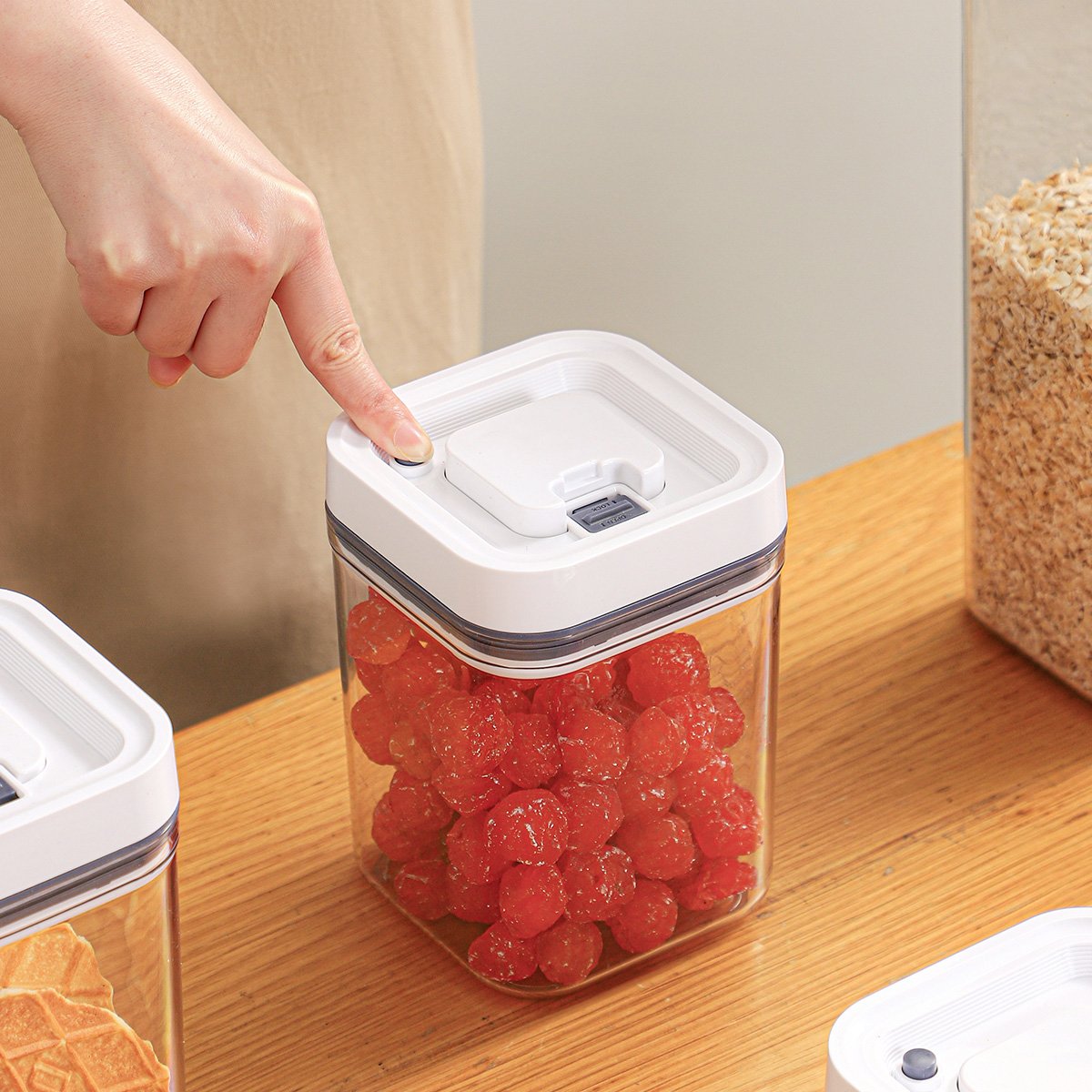 0.75L Plastic Airtight Kitchen Pantry Organizer Snack And Cereal Food Storage Container Box With Pop Button