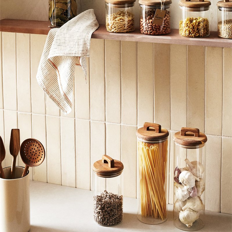 Luxury Kitchen Accessories Clear Airtight Condiments Spices Rice Food Storage Container Glass Jar Set with Wooden Handle Lid