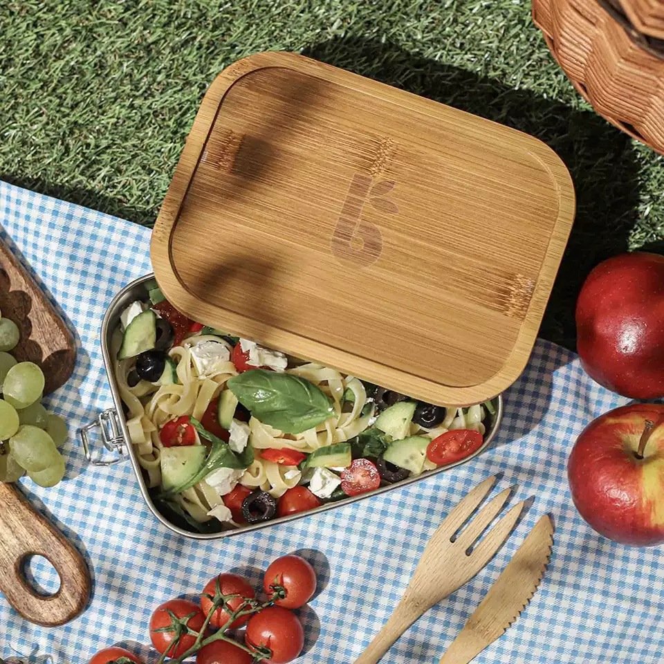 Rectangular leakproof 316 stainless steel lunch box with bamboo lid Belt buckle silicone ring food storage box bento box