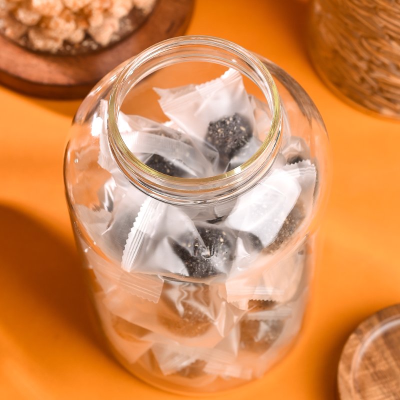 wholesale large size wide mouth and heat resistant empty glass food storage jar mini round shape glass jam jelly glass jar