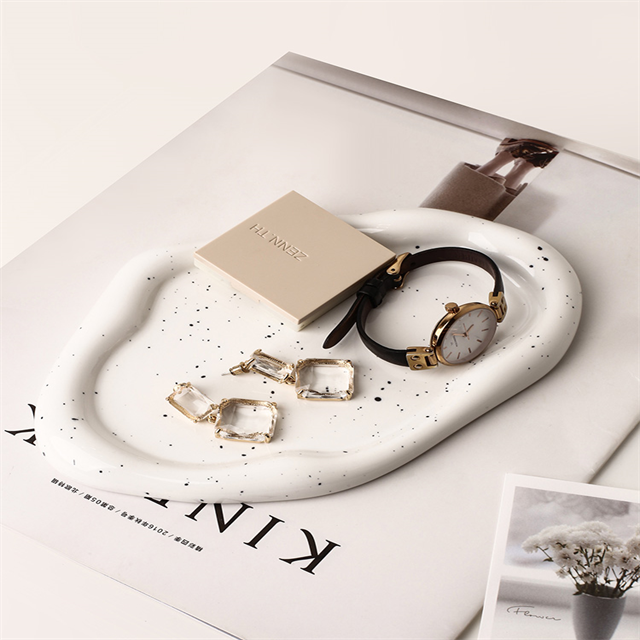 Creative Dessert Bread Tray Light Luxury Jewelry Make-up Storage Decoration Display Tray Silver Plated Ceramic Dishes