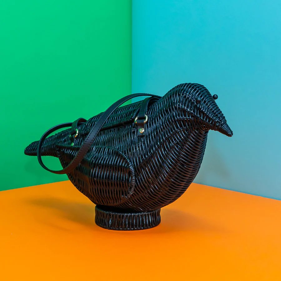 High Quality Rattan Crow Bag Rattan Storage Basket OEM Designs Customize Animal Basket from HNH Craft New Product
