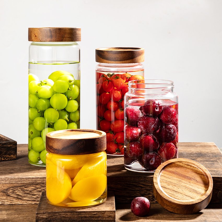 Factory wholesale Borosilicate Glass Food Storage Jar Stackable Storage Glass Jars Container Sealed Jars With Acacia Lid