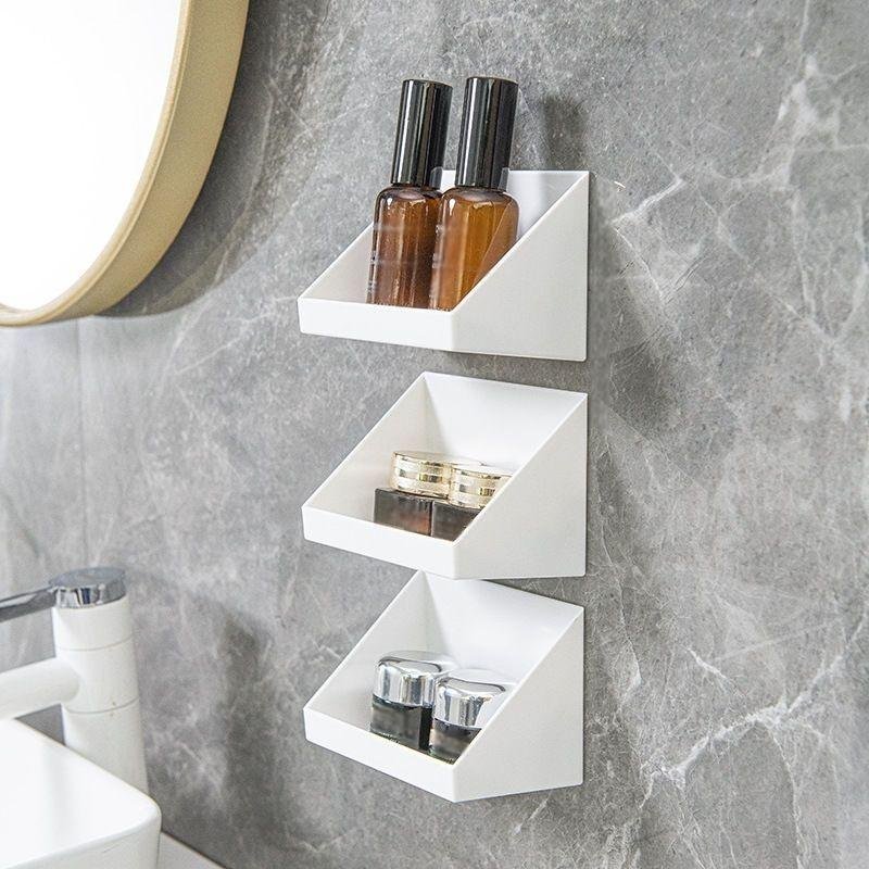 Sorting and sorting of small items under the partition of the storage shelf diagonal storage box