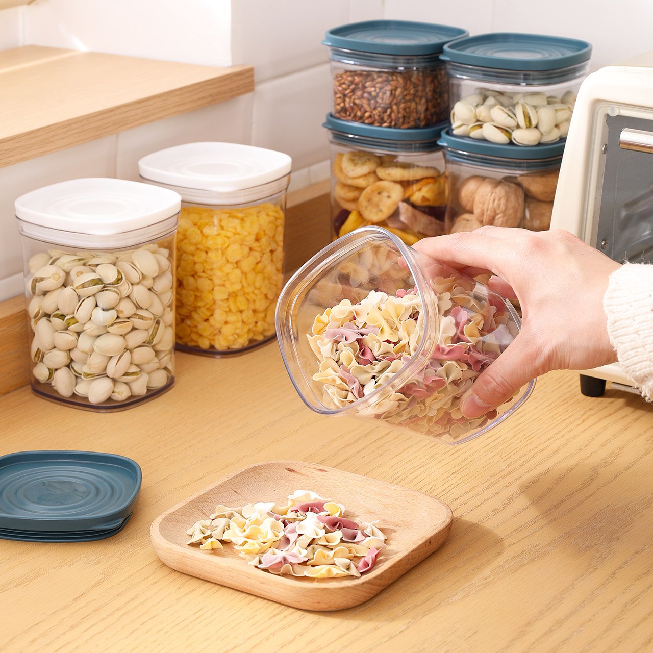 Clear BPA Free Air Tight Easy Open Lids Cereal Seal Pot Dry Food Storage Containers for Pantry Organization