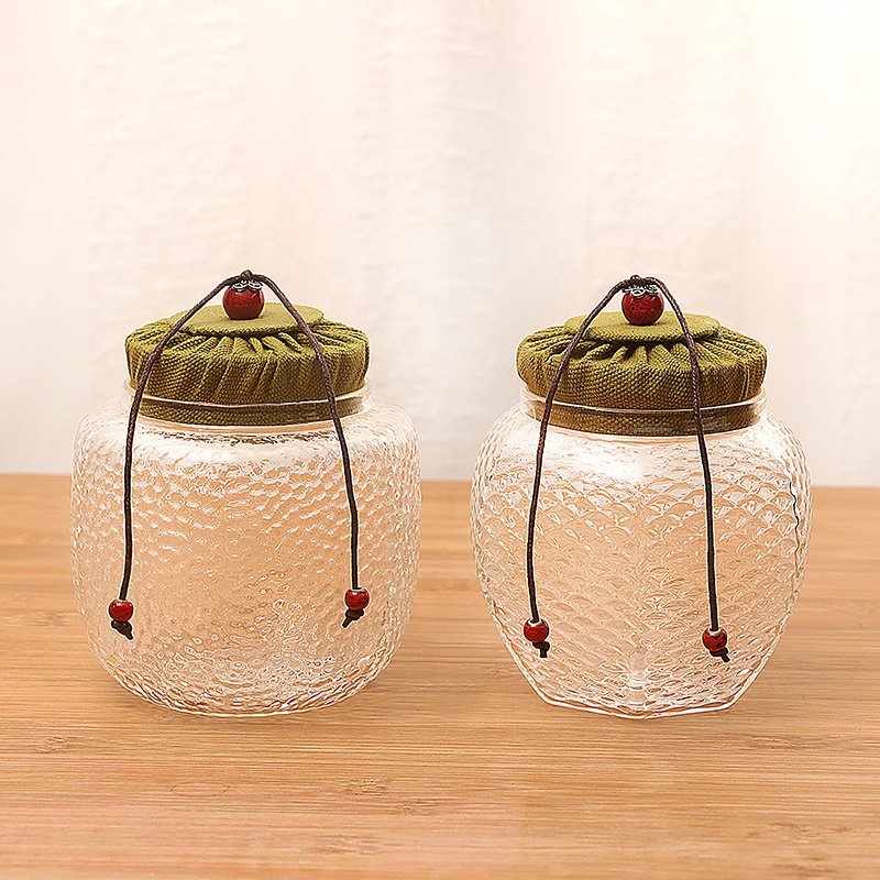 Wholesale Simple Style Candy or Coffee Airtight Food Storage Glass Perfume Jars with Sealing Cover Lid Food Storage Containers