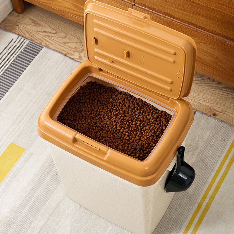 15KG Eco-friendly Square Pattern Pet Food Storage Container PP Material with Lid Plastic Storage Bins & Boxes for Cat and Dog