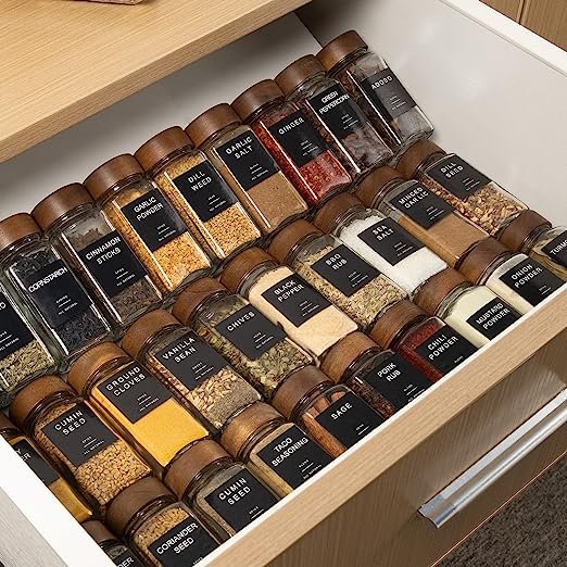 Hot Sell 4 oz Spice Jars Set Canister Containers Seasoning Bottles glass jars with bamboo or Wood lids