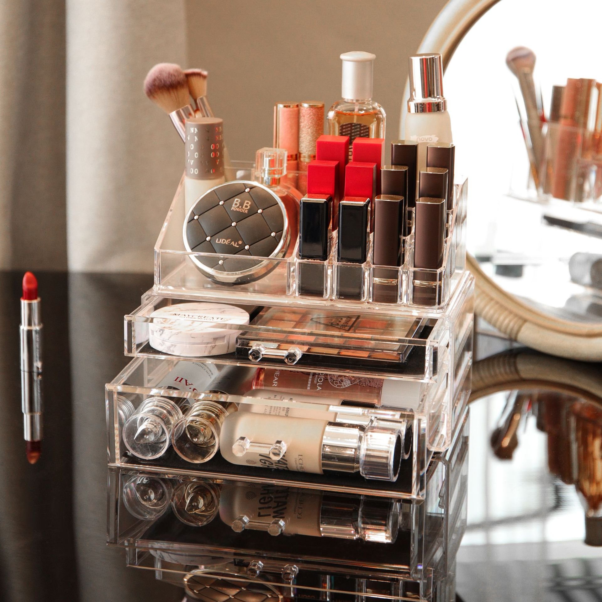 Wholesale Clear Skin Care Cosmetic Display Case with 4 drawers Stackable Storage Box Makeup Organizer for Vanity