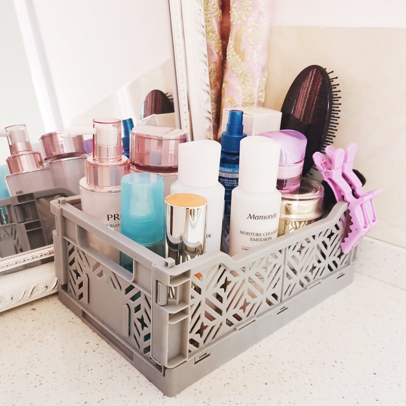 Home living mini Crate Stacking Folding Storage Baskets Mini Plastic Baskets for Office Desk Organizers