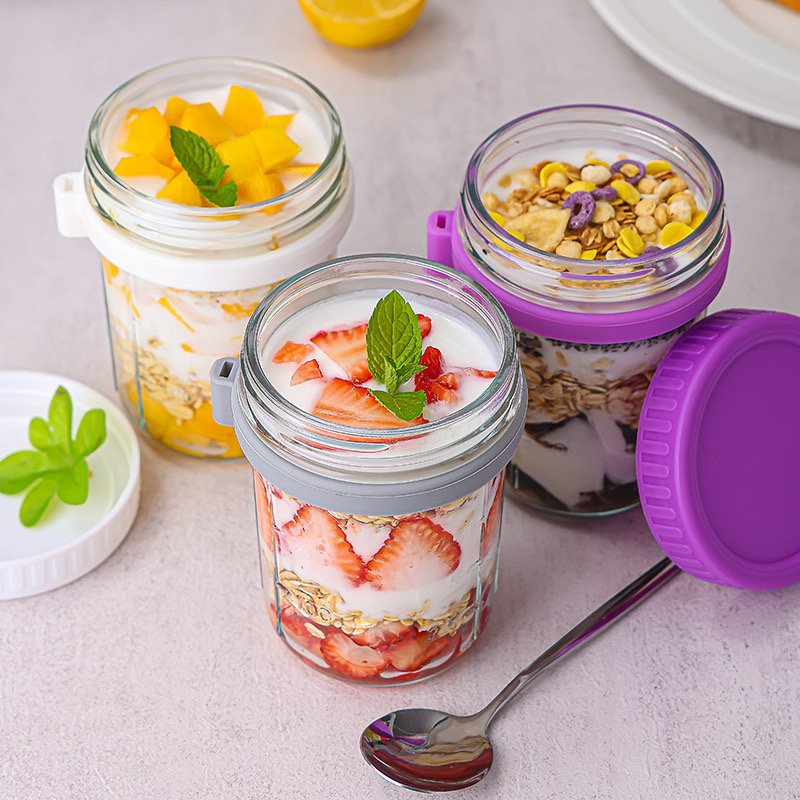 Hot Sell Large 16 oz Glass Mason Overnight Oats Jars with Lids and Spoons Airtight Glass Containers for Food Storage