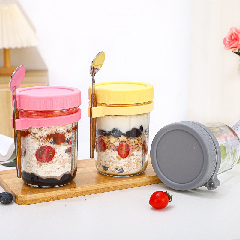 Hot Sell Large 16 oz Glass Mason Overnight Oats Jars with Lids and Spoons Airtight Glass Containers for Food Storage