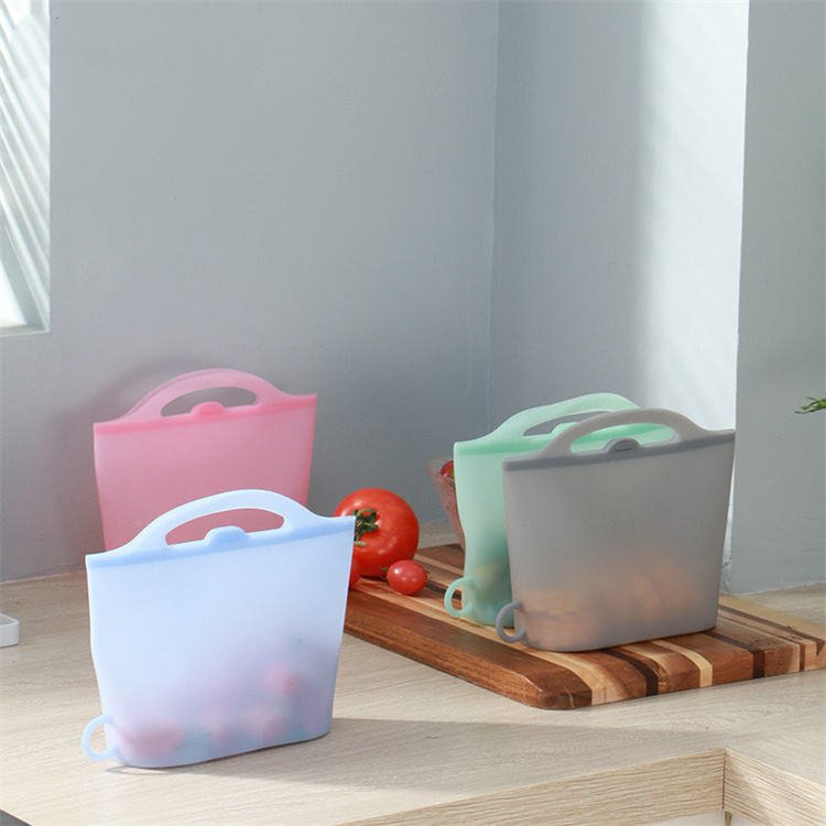 High Quality Kitchen Accessories Eco Friendly Products Microwave Safe Children's Snack Freezer Bag Silicone Food Storage Bags