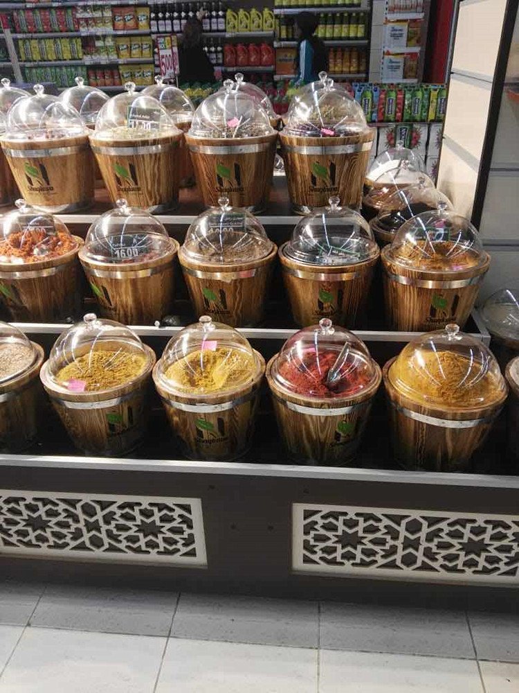 Wooden dry food bucket storage barrel for home or supermarket stores