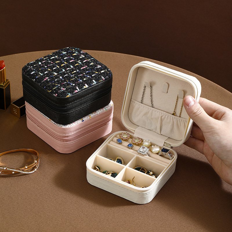 Pu leather and fabric jewelry storage box Simple storage Travel portable jewelry storage box Earrings ring jewelry case