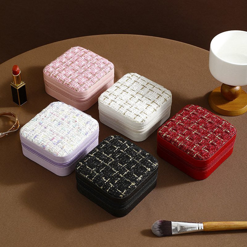 Pu leather and fabric jewelry storage box Simple storage Travel portable jewelry storage box Earrings ring jewelry case
