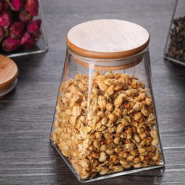 High Quality 450ml 700ml Coffee Bean Square Bottom Food Storage Glass Jar With Bamboo Lid