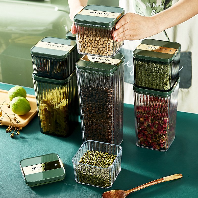 470ml 1800ml PET Stackable Plastic Jar Spicy Jar With Black Lid