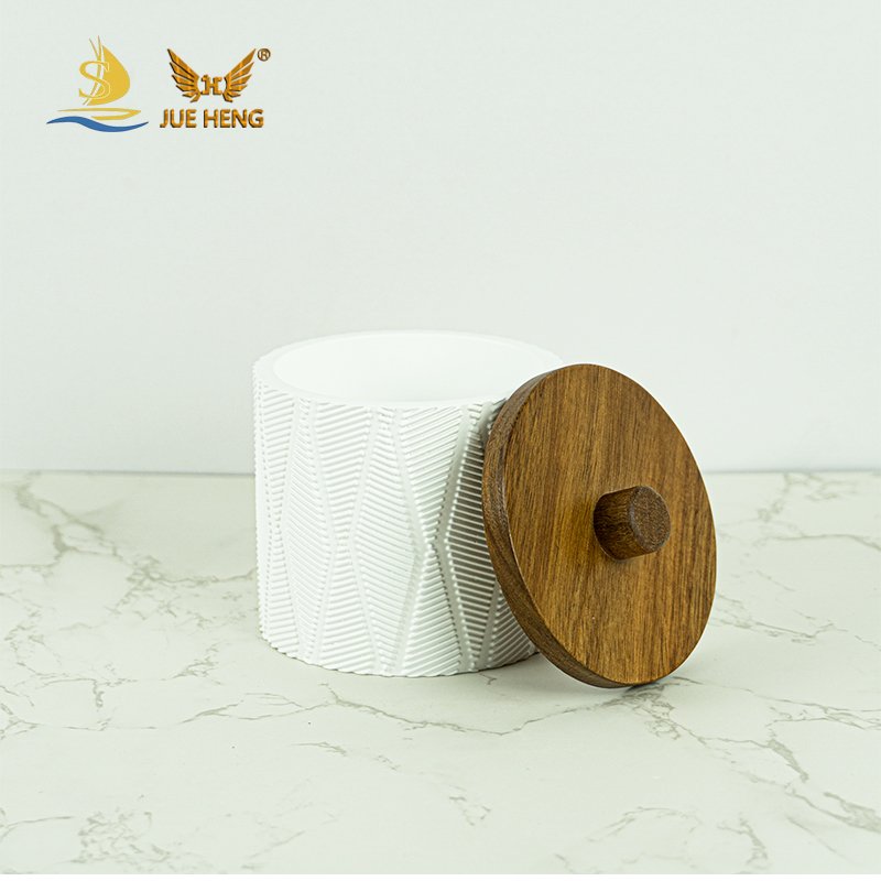 Wholesale Fashion Restaurant Home Decorations white resin and ceramic storage Jar With wood Lid For Kitchen or Bathroom