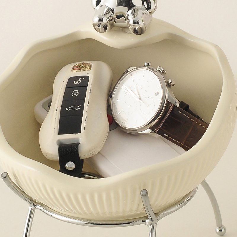 Lovely Simple Cartoon Ceramic Key Storage Box Decorated Ceramic Storage Bin for Table Top Shelf in Living Room
