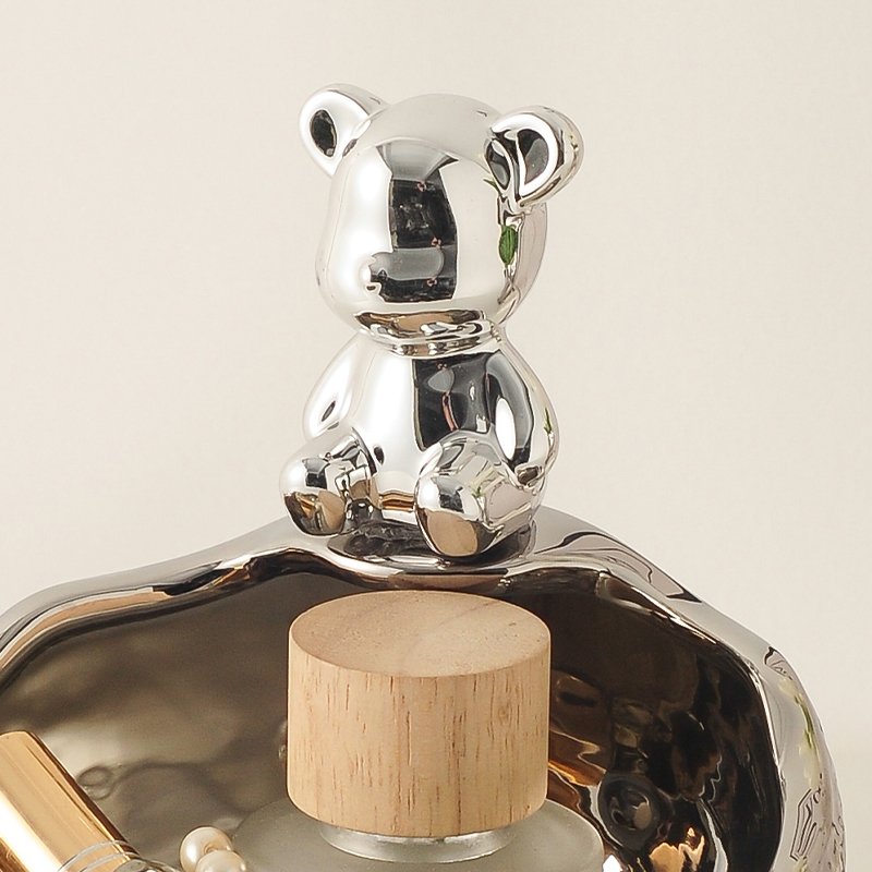 Lovely Simple Cartoon Ceramic Key Storage Box Decorated Ceramic Storage Bin for Table Top Shelf in Living Room