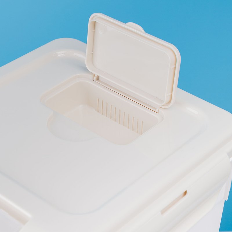 Plastic Airtight Sealed Dog Cat Food Kitchen Container With Wheels Pet Food Storage Bucket