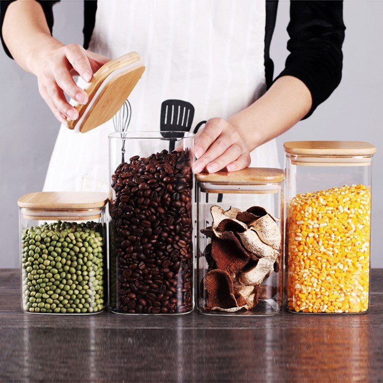 Most Popular Multi-Specification Storage Bottles Borosilicate Clear Square Glass Food Storage Jars with Airtight Bamboo Lid